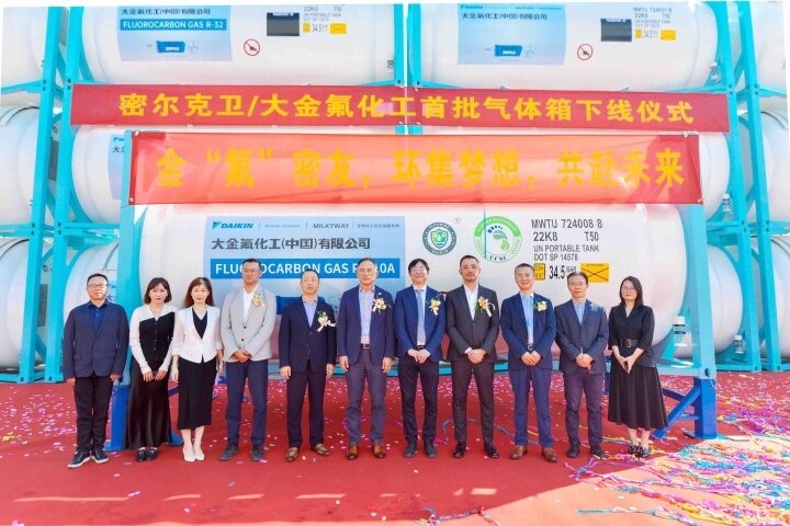 ����ͨ�����������������Ϲ�����������������������ɫ�������� �ܶ������ʹ�����������46̨������������luck18����